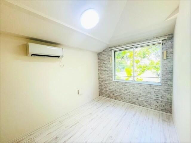 �y���ԁE���r���O�z�@