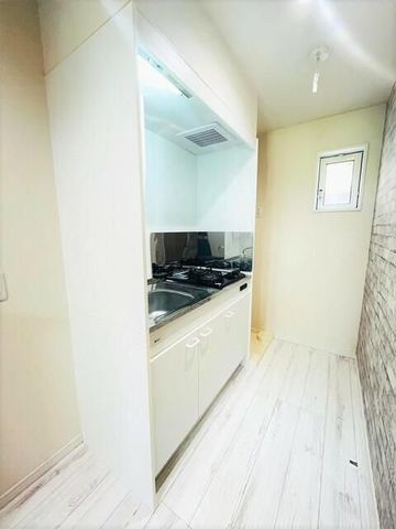 �y�L�b�`���z�@