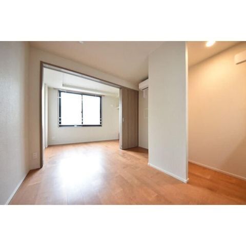 �y���ԁE���r���O�z�@