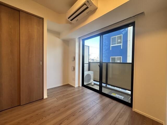 �y���ԁE���r���O�z�@