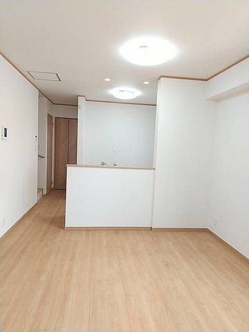 �y���ԁE���r���O�z�@