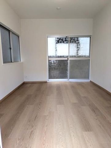 �y���ԁE���r���O�z�@