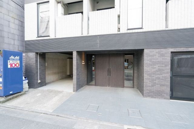 �y�G���g�����X�z�@