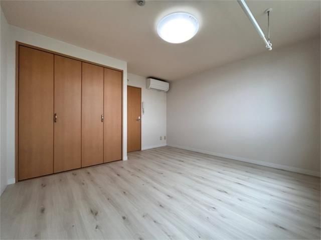 �y���ԁE���r���O�z�@