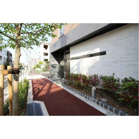 �y�G���g�����X�z�@