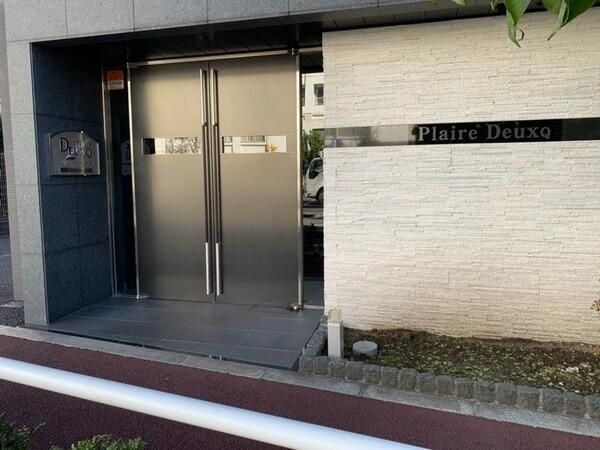 �y�G���g�����X�z�@