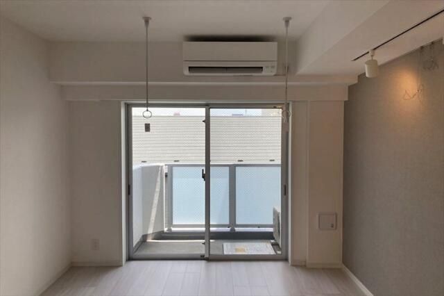 �y���ԁE���r���O�z�@