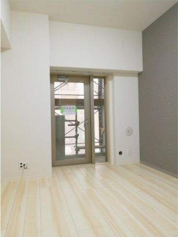 �y���ԁE���r���O�z�@