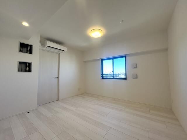 �y���ԁE���r���O�z�@