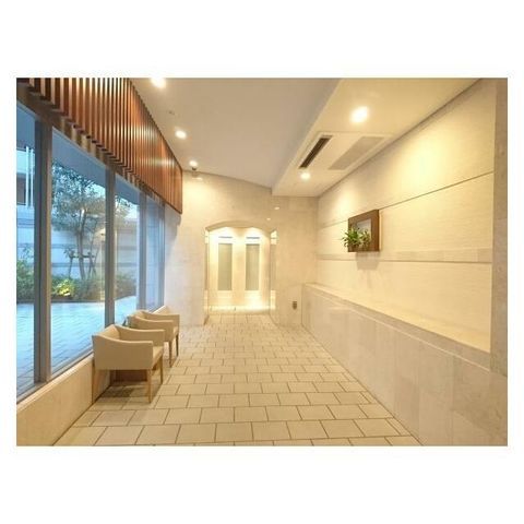 �y�G���g�����X�z�@