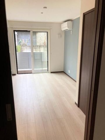 �y���ԁE���r���O�z�@