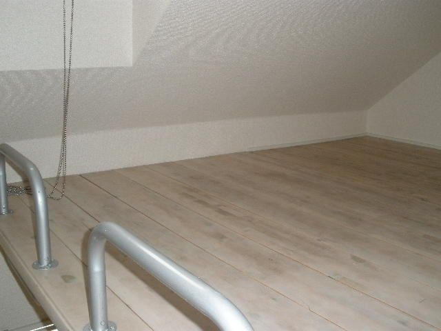 �y���̑��ݔ��z�@