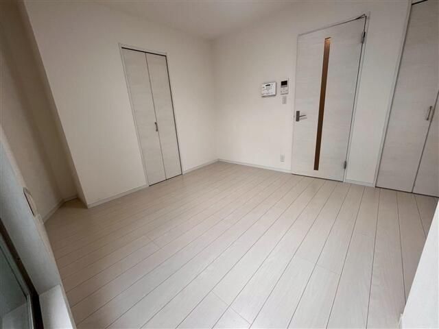 �y���ԁE���r���O�z�@