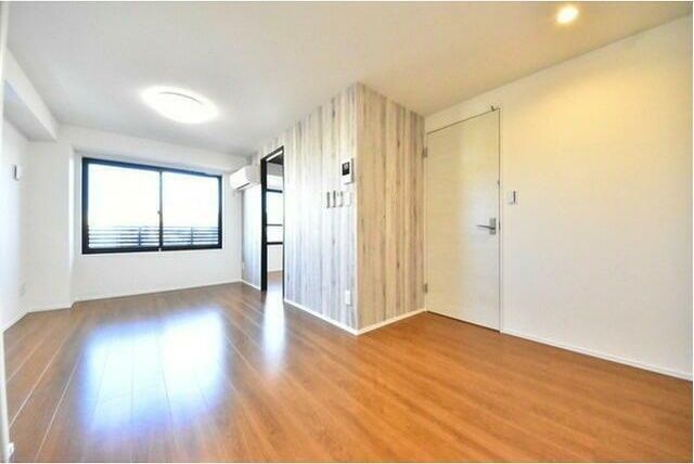 �y���ԁE���r���O�z�@