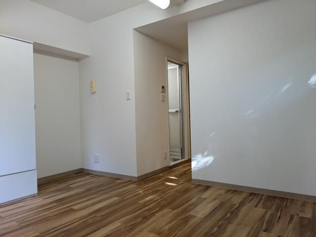 �y���ԁE���r���O�z�@