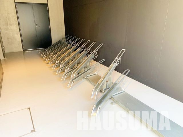 �y���̑��z�@�o���R�j�[