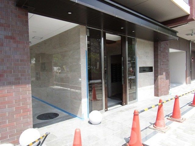 �y�G���g�����X�z�@�G���g�����X