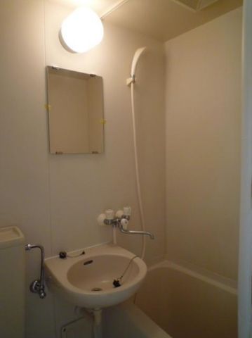 �y���ʏ��z�@�o�X