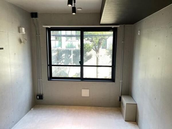 �y���ԁE���r���O�z�@