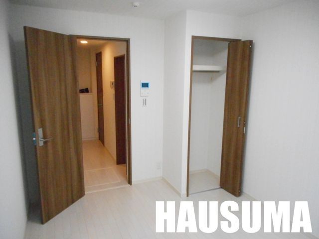 �y���ԁE���r���O�z�@���[