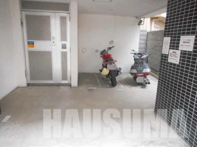 �y���ԏ�z�@�o�C�N�u����