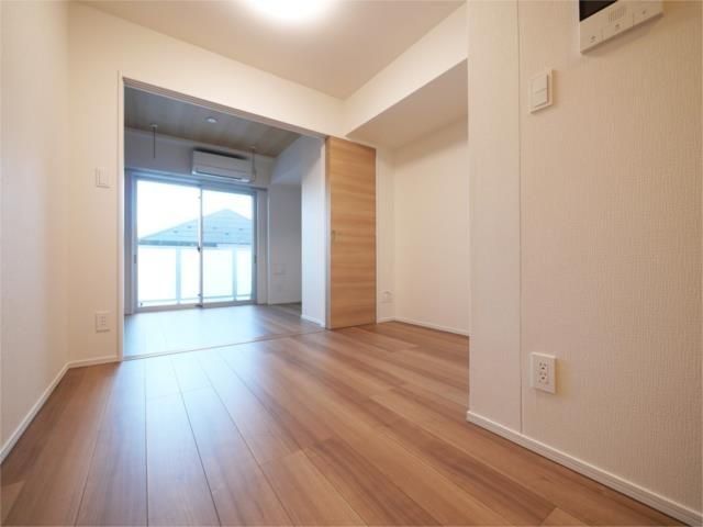 �y���ԁE���r���O�z�@