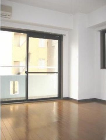 �y���ԁE���r���O�z�@����