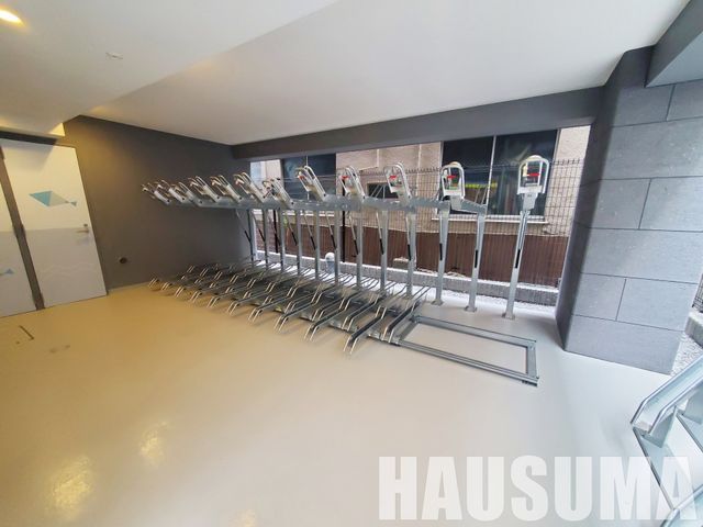 �y�G���g�����X�z�@