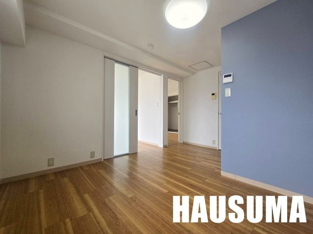 �y�����E���r���O�z�@2026�N9���B�e