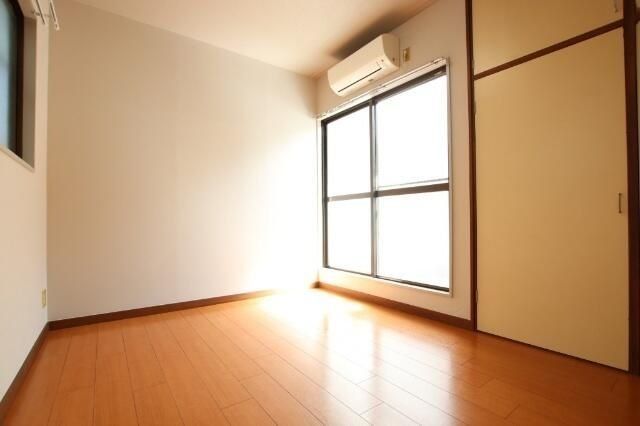 �y���̑������E�X�y�[�X�z�@