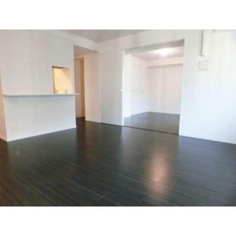 �y���ԁE���r���O�z�@