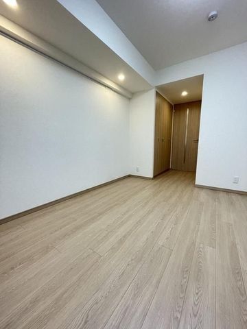 �y���ԁE���r���O�z�@