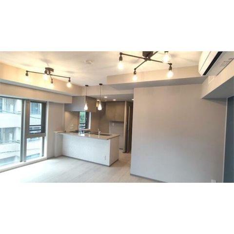 �y���̑������E�X�y�[�X�z�@