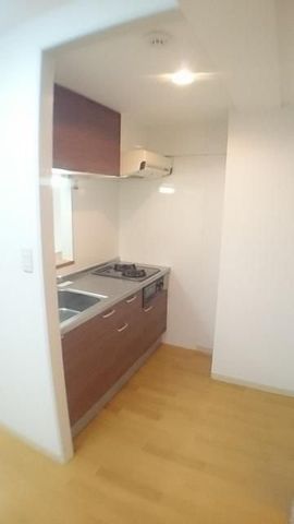 �y���ԁE���r���O�z�@
