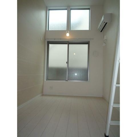 �y���ԁE���r���O�z�@