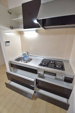 �y���[�z�@