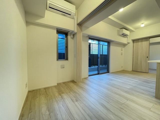 �y���ԁE���r���O�z�@