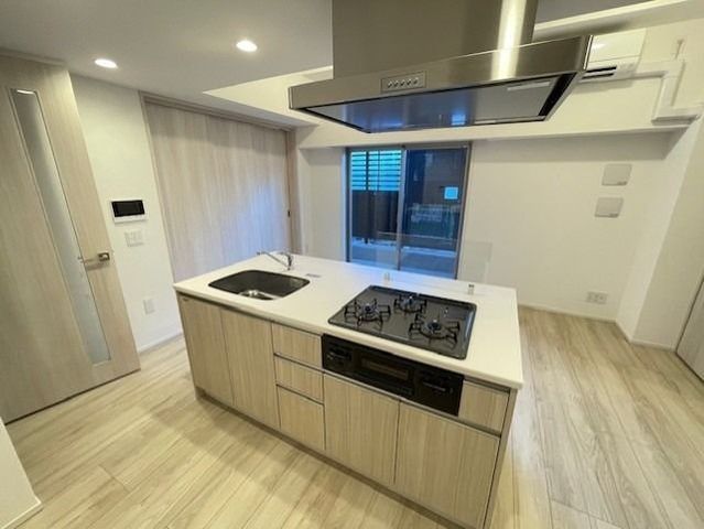 �y�L�b�`���z�@