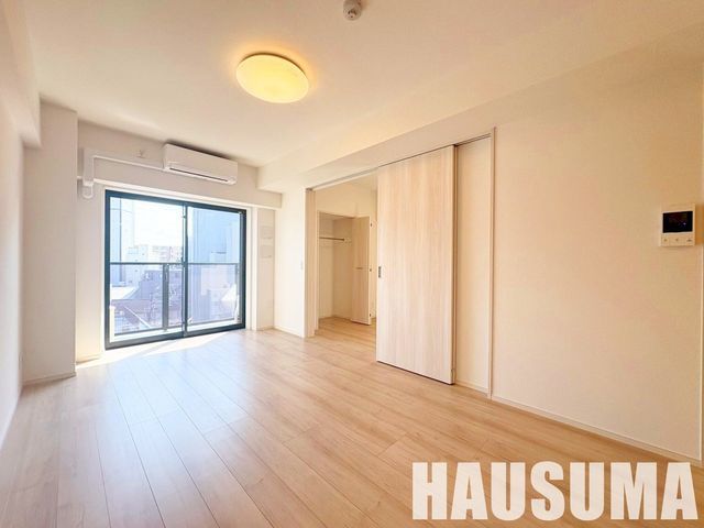 �y���̑������E�X�y�[�X�z�@���r���O/����