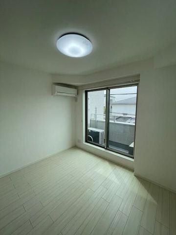 �y���ԁE���r���O�z�@