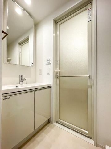 �y���ʏ��z�@