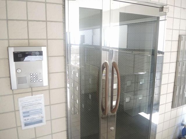 �y�G���g�����X�z�@