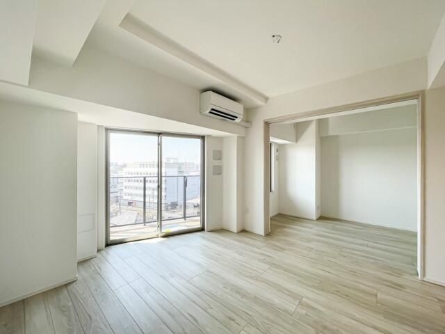 �y���ԁE���r���O�z�@