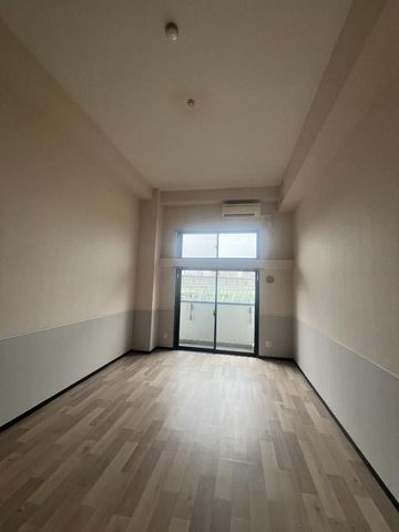 �y���ԁE���r���O�z�@
