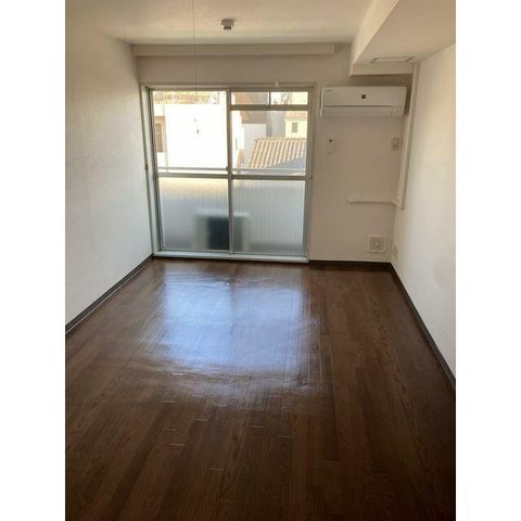 �y���ԁE���r���O�z�@