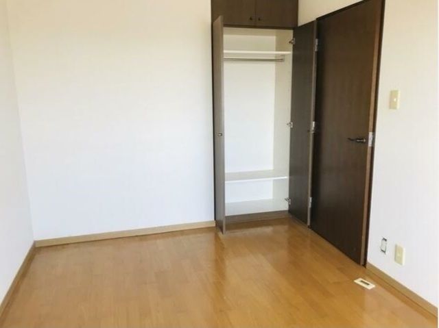 �y���̑��ݔ��z�@���[