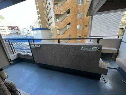 �y�G���g�����X�z�@