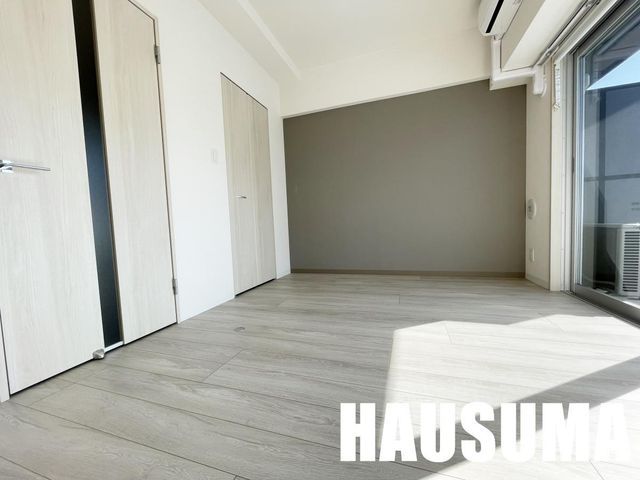 �y���̑������E�X�y�[�X�z�@���r���O/����
