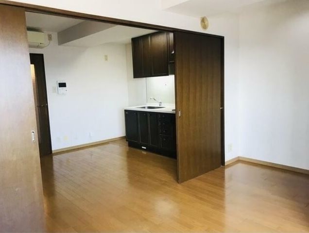 �y���̑������E�X�y�[�X�z�@���r���O