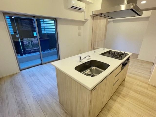 �y�L�b�`���z�@